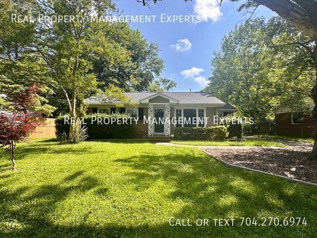 Photo - 4201 Winedale Ln House