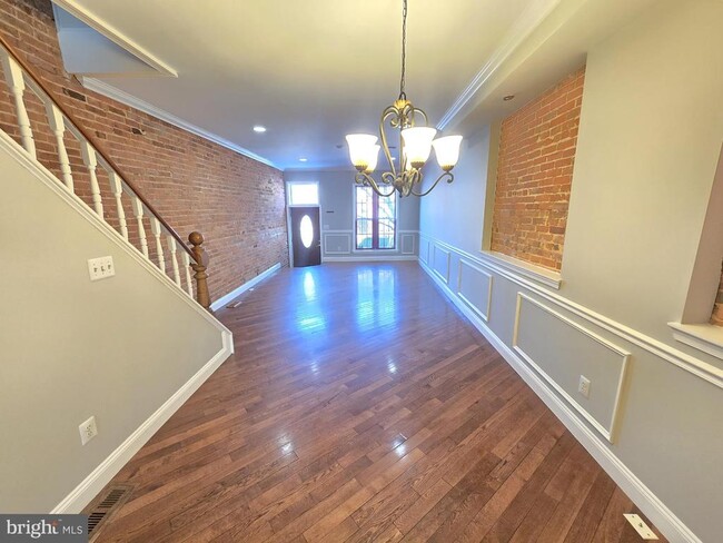 Building Photo - 112 N Luzerne Ave