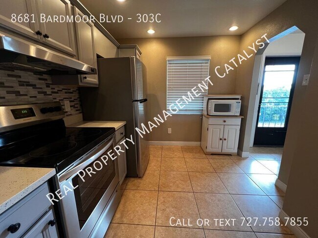 Photo - 8681 Bardmoor Blvd