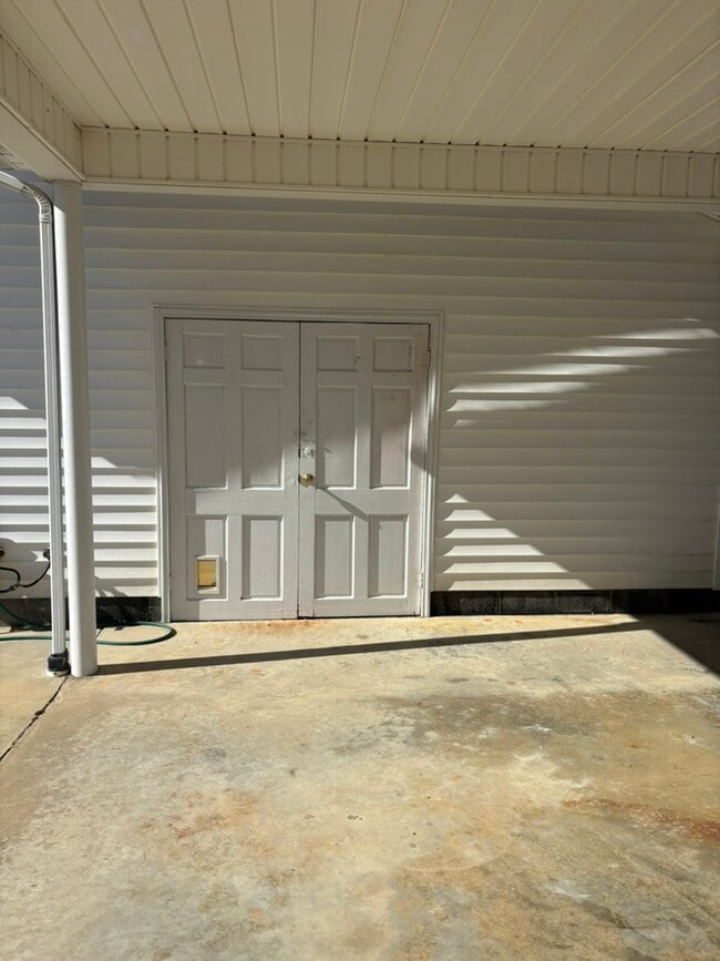 Photo - 2314 Hannah Creek Rd