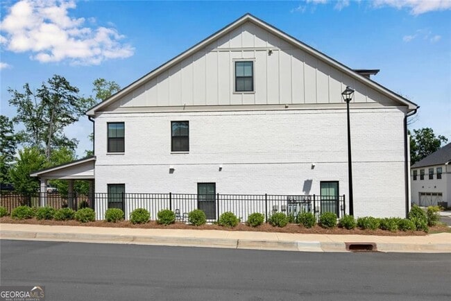 Photo - 400 Renwood Trl
