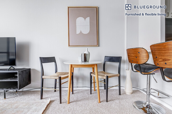 Photo - 3450 N Lake Shore Dr Unidad FL18-ID402