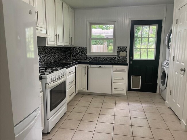 Photo - 4260 S Lakeshore Dr