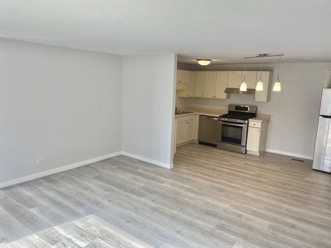 Photo - 214 Barcliffe Ln Unit 214