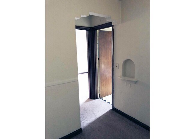 Photo - 948 Ludlow Ave Unidad 948-04