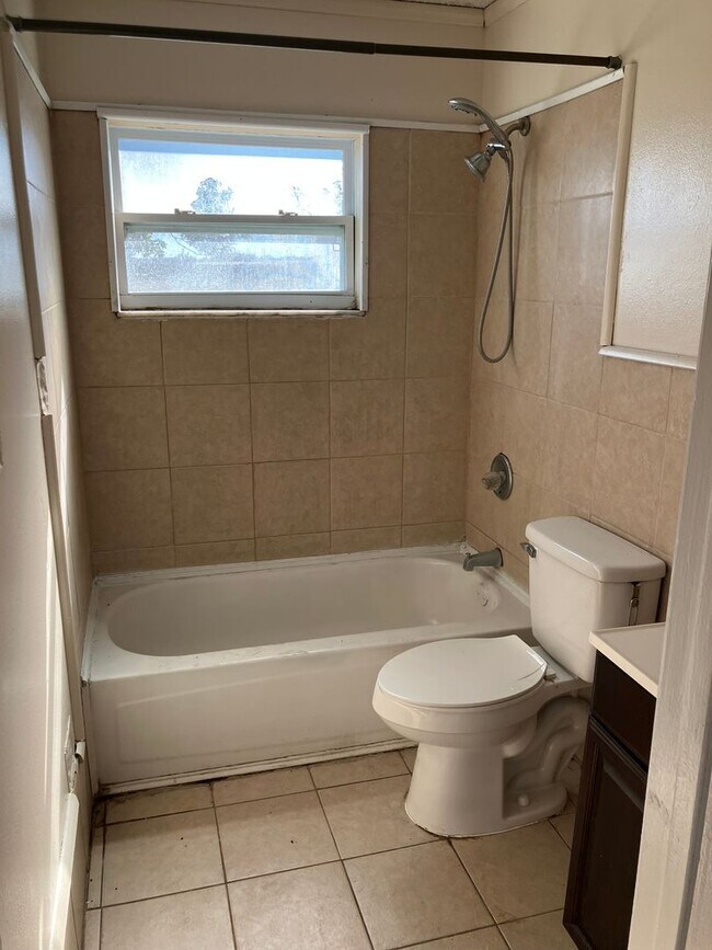 Photo - 39500 Lincoln Ave Apartamento Unidad 39500 Lincoln Ave