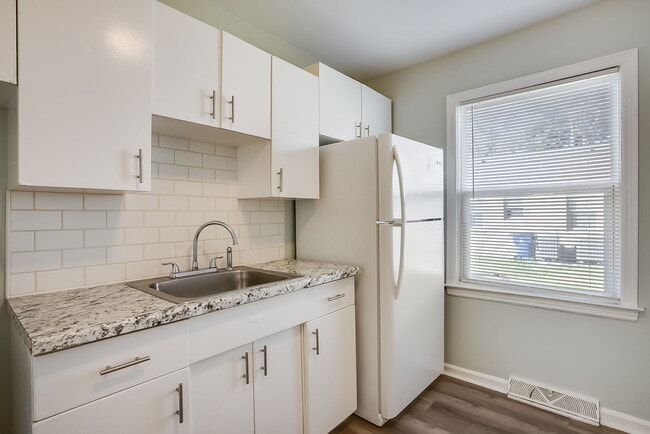 Photo - Meadowlark Apartments