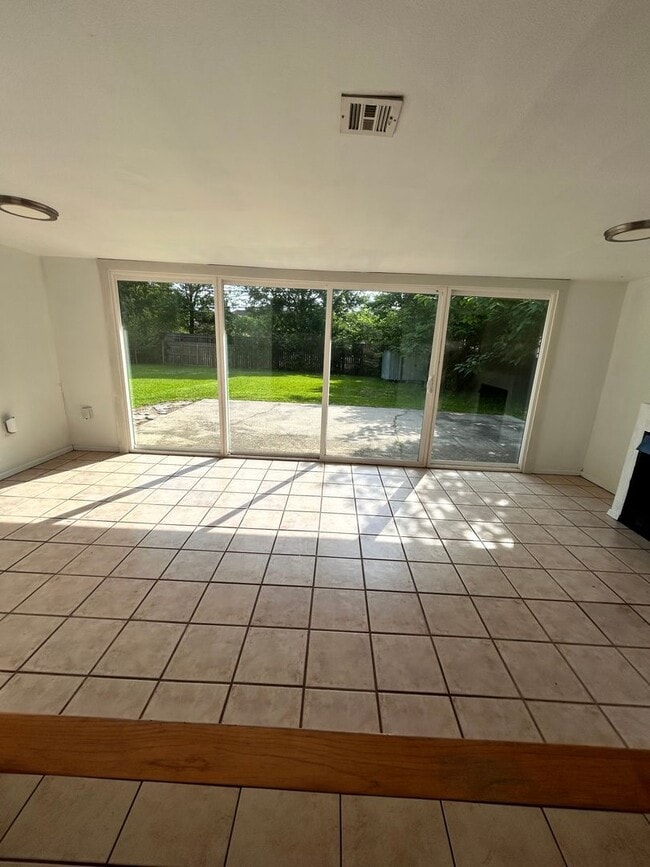 Photo - Beautiful Home Close to Tara in Mid City