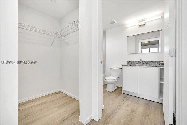 Photo - 475 NE 125th St Unit 501