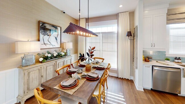 Photo - 1111 W Bay Ave