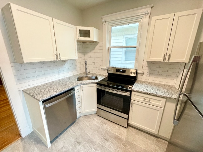 Building Photo - 4518 Ashland Ave Rental