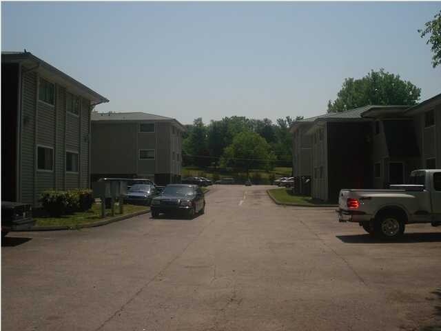 Willow Creek Apartments