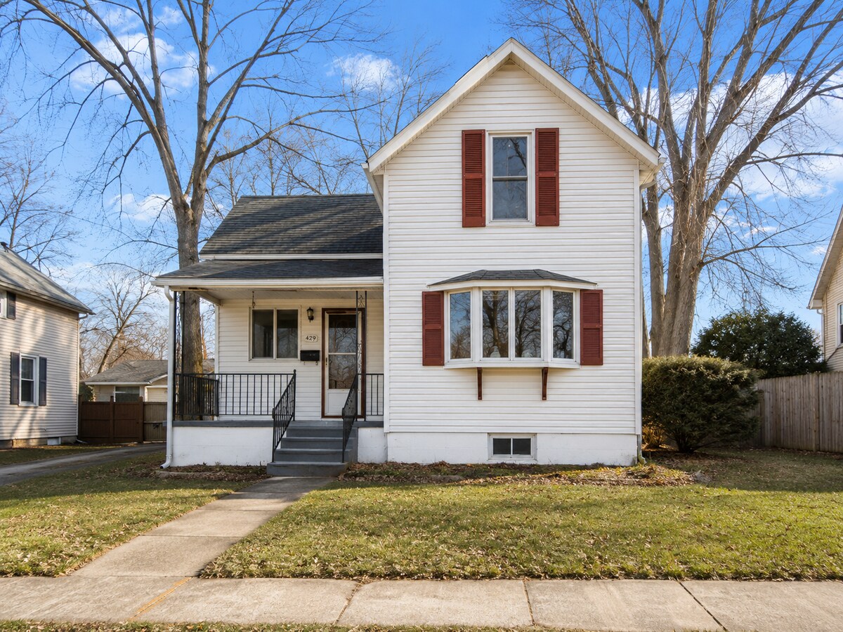 Photo - 725 W Homer St