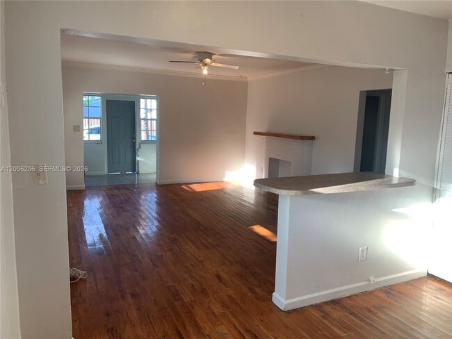 Photo - 1806 Funston St