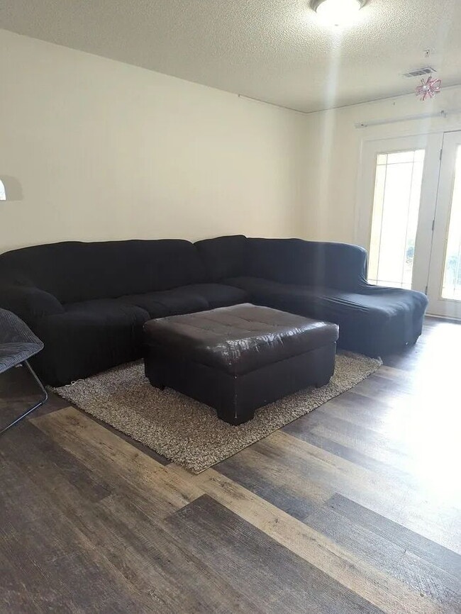 Photo - Single Room w/ Private Bathroom in Hart's Cove