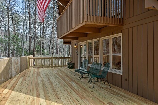 Photo - 185 Alpine Dr