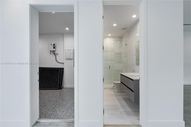 Photo - 2840 SW 32nd Ct