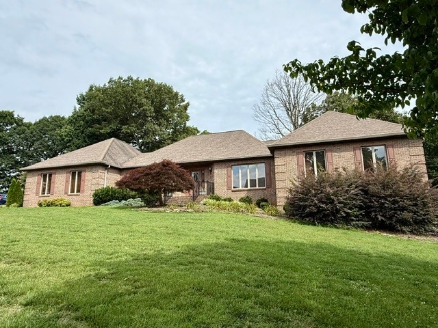 Photo - 590 Wedgwood Dr