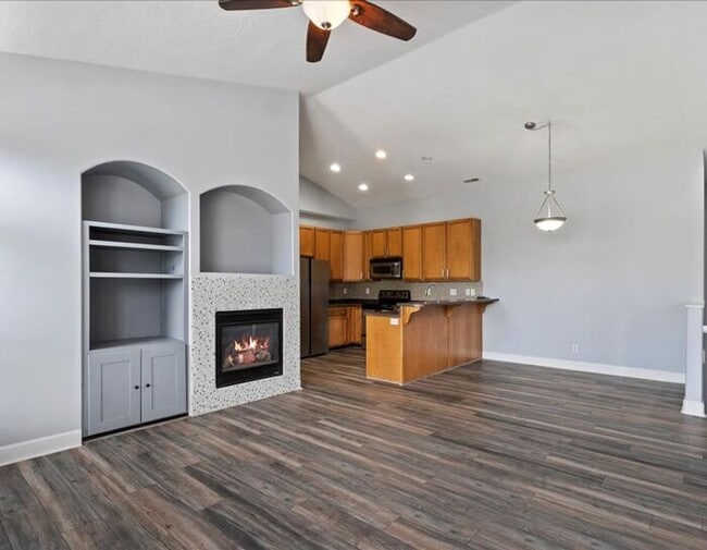 Photo - North Salt Lake Like New 2 bad, 2 bath 2 car garage