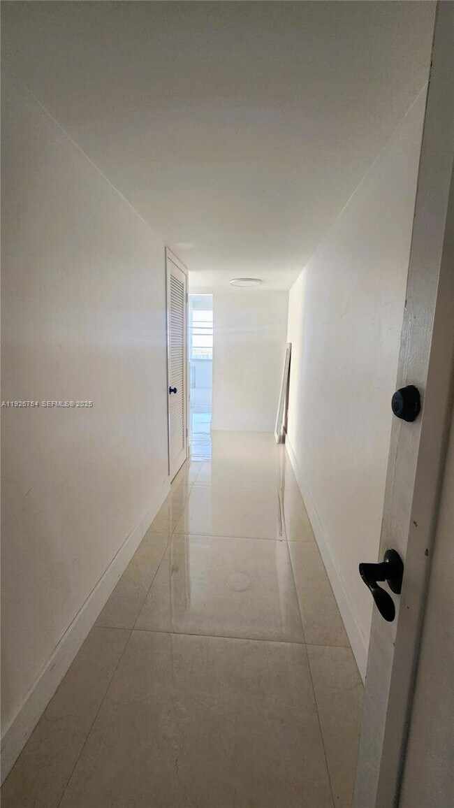Photo - 18051 Biscayne Blvd Unit 1705