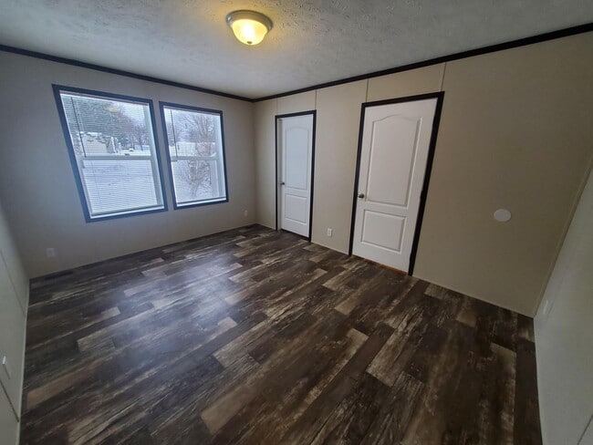17 Mockingbird Hill Dr