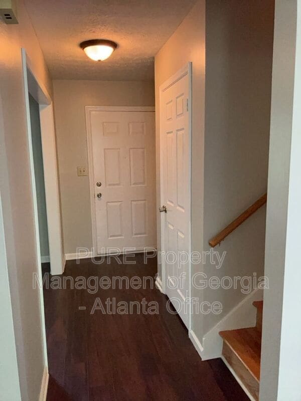 Photo - 3227 Stonewall Dr NW
