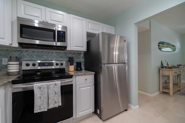 Photo - 1424 Willow Rd