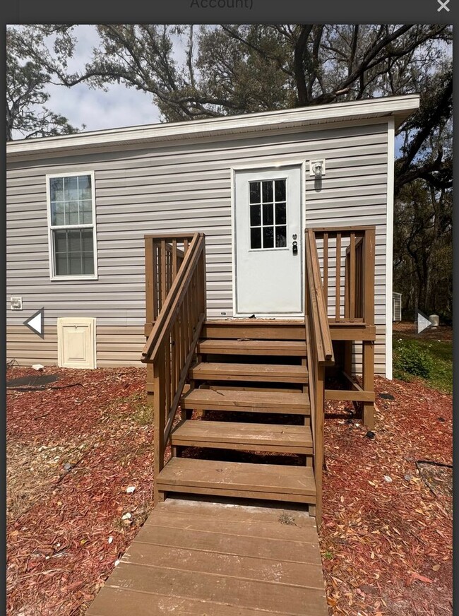 3/2 Brooksville Available Now ! - 3/2 Brooksville Available Now ! House