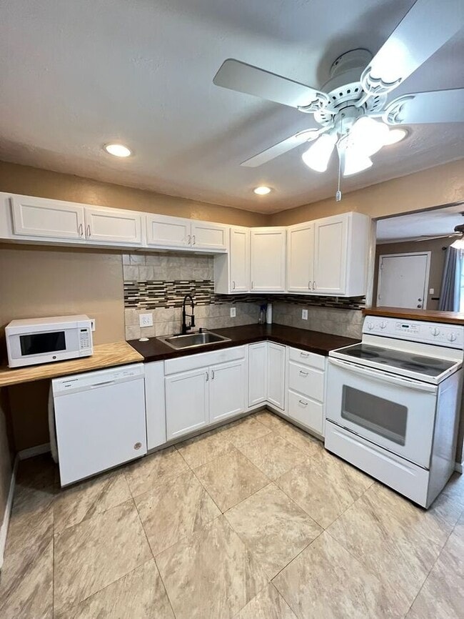 Photo - Cute 2 Bed 1 Bath