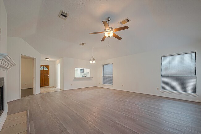 Photo - 4431 Duesenberg Dr