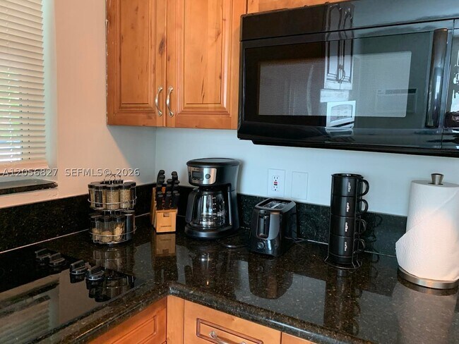 Photo - 35 SW 8th St Unit 1