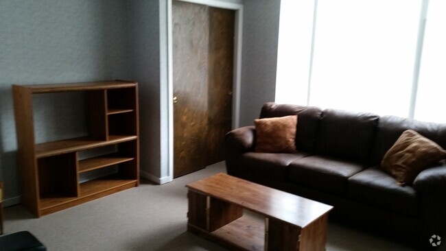 Building Photo - 4749 Friendship Ave Unit 2 Rental