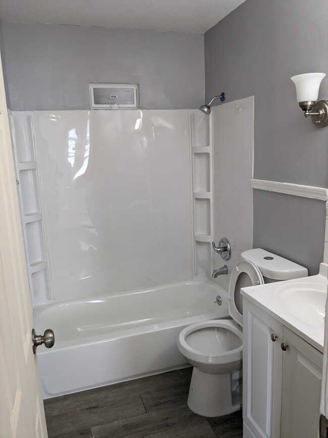 Photo - 3927 Jackson Ave