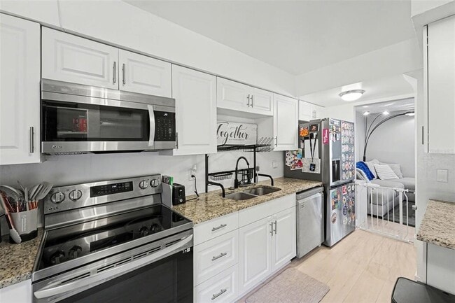 Photo - 1819 Clearbrooke Dr