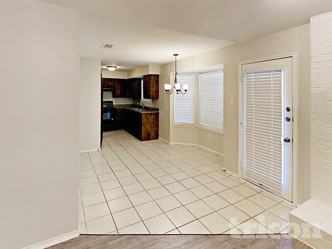 Photo - 5708 Woodsetter Ct