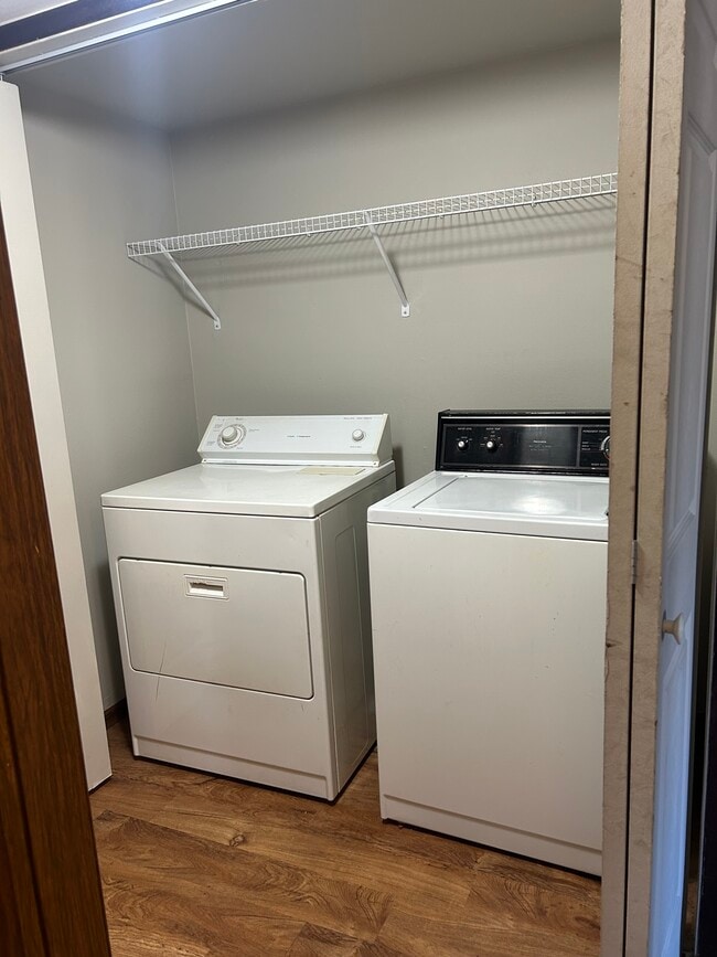 Photo - 3325 Kimball Rd