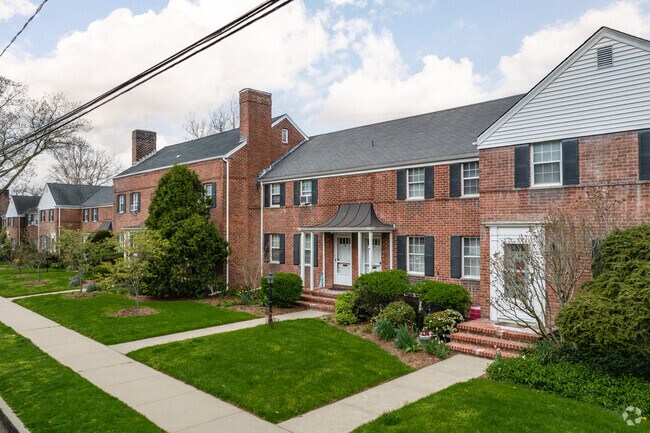 Photo - Brighton Court