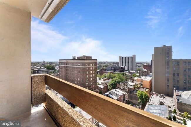 1326 Spruce St Unit 1208