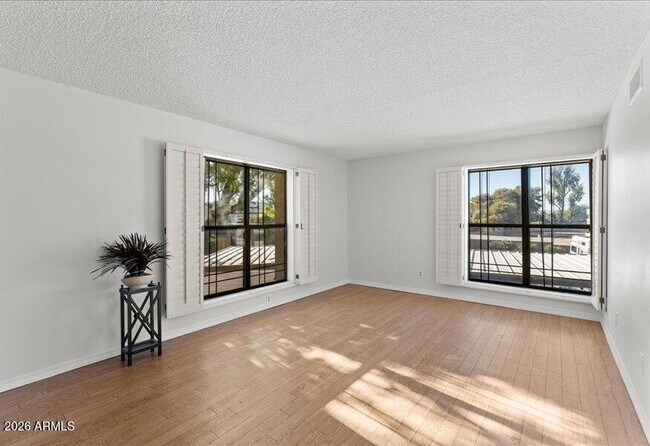 5122 N 31st Way Unit 227
