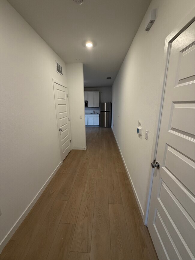 Photo - 10933 Admiral Cove Way