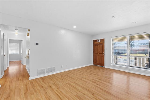 Photo - 242 W Cober Dr