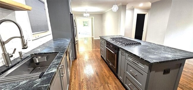 Photo - 1310 Poplarcrest Cir SE
