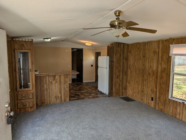 Photo - 233 Ransdell Ln