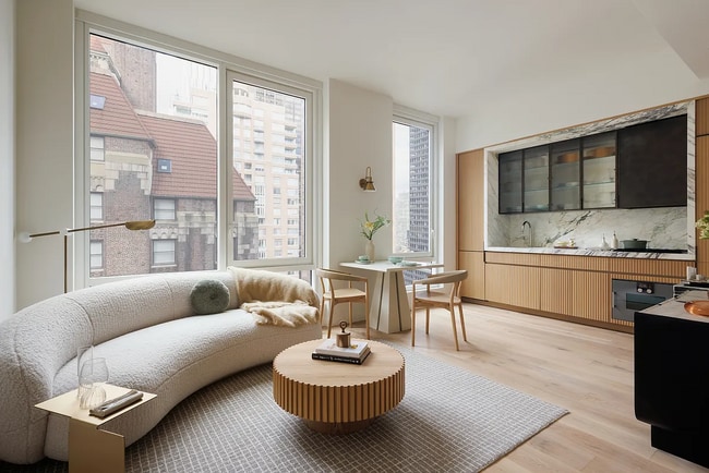 Photo - 135 E 47th St Unit 21E