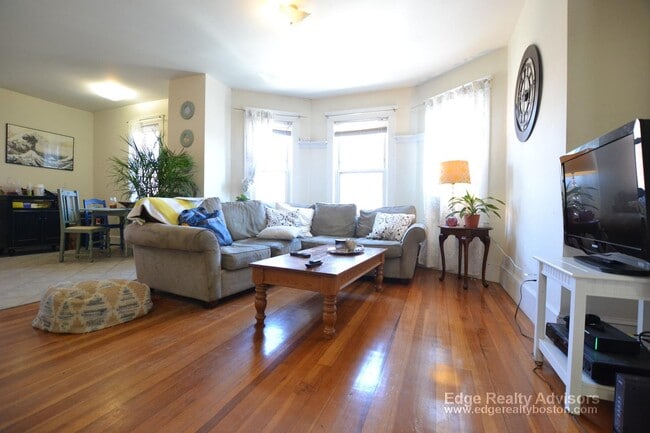 Photo - 505 Washington St Unit 2