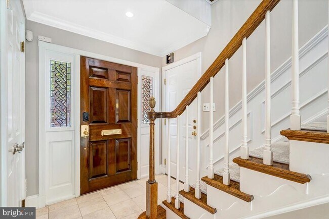 Photo - 303 S Union St