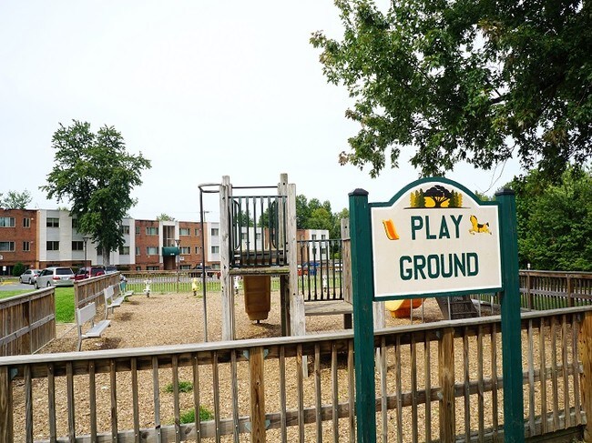 Kings Square Apartments