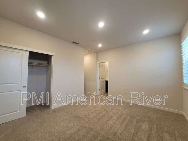 Photo - 5033 Rialto Dr