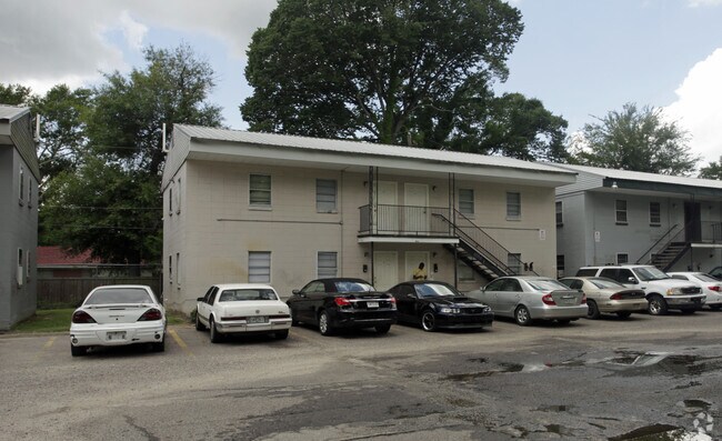Fairwood Apartments - Fairwood Apartments