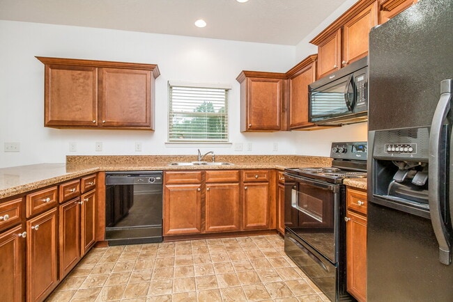 Photo - 1096 Shire Dr